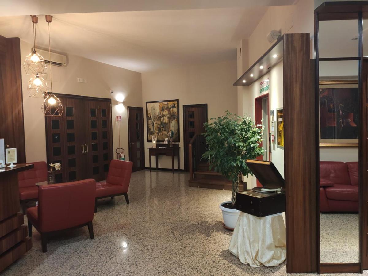 Hotel Svevia Altamura Buitenkant foto