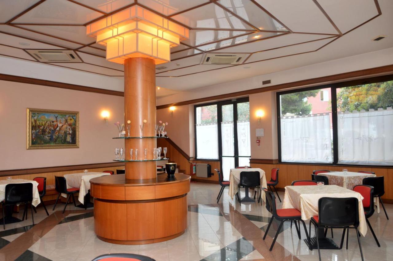Hotel Svevia Altamura Buitenkant foto