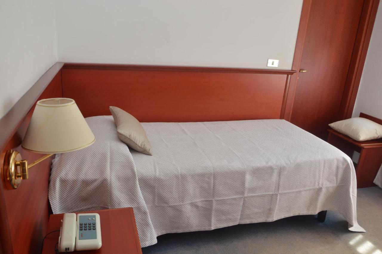 Hotel Svevia Altamura Buitenkant foto