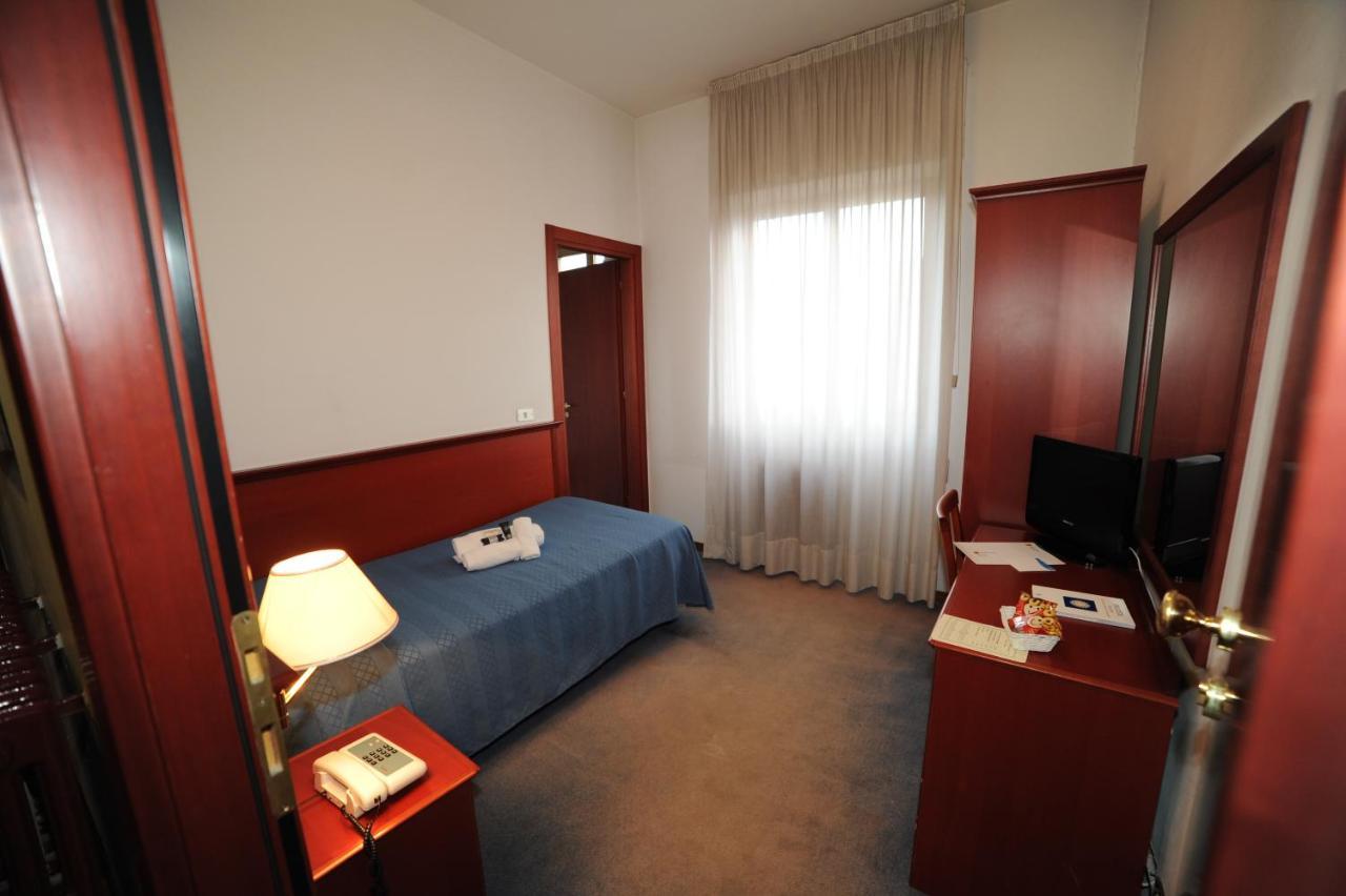 Hotel Svevia Altamura Buitenkant foto