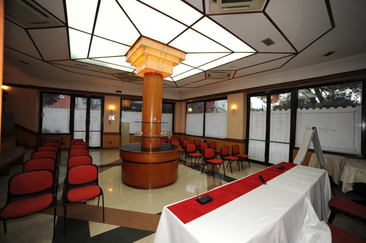 Hotel Svevia Altamura Buitenkant foto